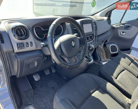 Серый Рено Трафик, объемом двигателя 1.6 л и пробегом 318 тыс. км за 16500 $, фото 9 на Automoto.ua