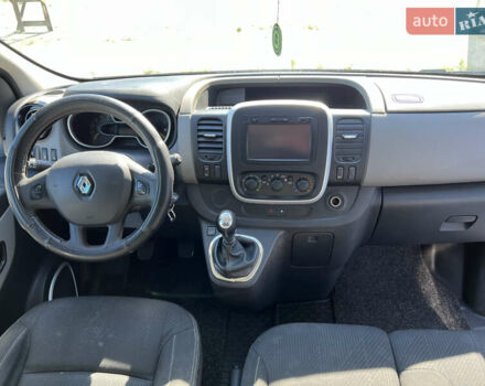 Серый Рено Трафик, объемом двигателя 1.6 л и пробегом 318 тыс. км за 16500 $, фото 8 на Automoto.ua