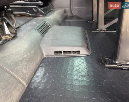 Серый Рено Трафик, объемом двигателя 1.6 л и пробегом 297 тыс. км за 13800 $, фото 19 на Automoto.ua