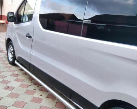 Серый Рено Трафик, объемом двигателя 1.6 л и пробегом 300 тыс. км за 15000 $, фото 5 на Automoto.ua