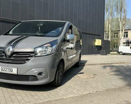 Серый Рено Трафик, объемом двигателя 1.6 л и пробегом 230 тыс. км за 14000 $, фото 18 на Automoto.ua