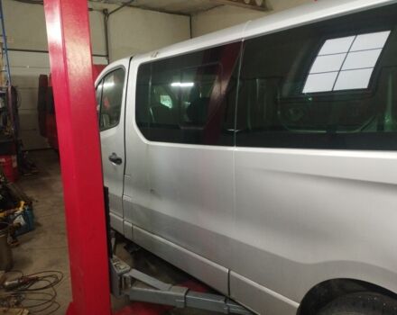 Серый Рено Трафик, объемом двигателя 1 л и пробегом 200 тыс. км за 2500 $, фото 2 на Automoto.ua