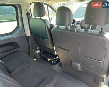 Серый Рено Трафик, объемом двигателя 1.6 л и пробегом 318 тыс. км за 16500 $, фото 17 на Automoto.ua