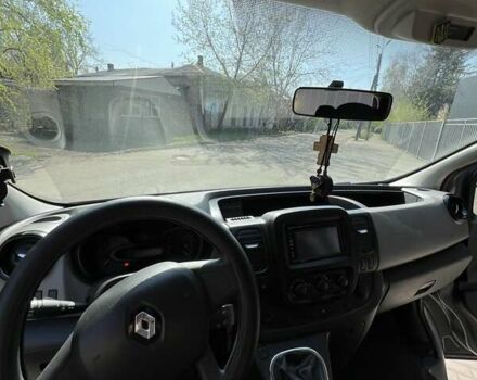 Серый Рено Трафик, объемом двигателя 1.6 л и пробегом 230 тыс. км за 14000 $, фото 13 на Automoto.ua