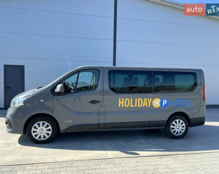Серый Рено Трафик, объемом двигателя 1.6 л и пробегом 318 тыс. км за 16500 $, фото 1 на Automoto.ua