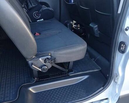 Сірий Рено Трафік, об'ємом двигуна 1.6 л та пробігом 290 тис. км за 15000 $, фото 6 на Automoto.ua