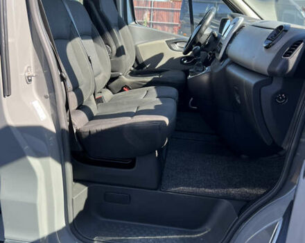 Серый Рено Трафик, объемом двигателя 1.6 л и пробегом 318 тыс. км за 16500 $, фото 10 на Automoto.ua