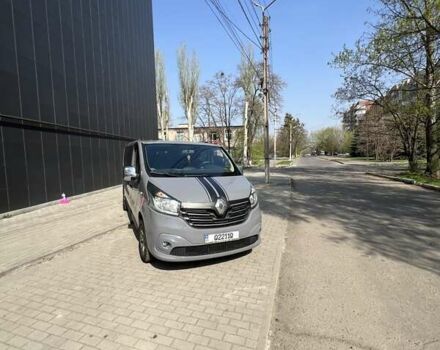 Серый Рено Трафик, объемом двигателя 1.6 л и пробегом 230 тыс. км за 14000 $, фото 3 на Automoto.ua