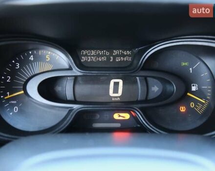 Рено Трафик 2015 в Харькове на Automoto.ua Серый Рено Трафик, объемом двигателя 1.6 л и пробегом 259 тыс. км за 13600 $, фото 14 на Automoto.ua