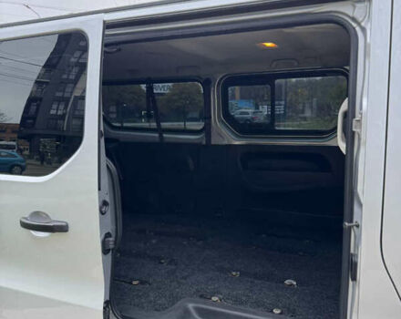 Серый Рено Трафик, объемом двигателя 1.6 л и пробегом 265 тыс. км за 15800 $, фото 13 на Automoto.ua