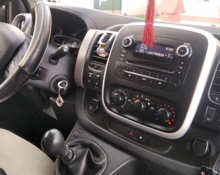 Серый Рено Трафик, объемом двигателя 1.6 л и пробегом 300 тыс. км за 15000 $, фото 6 на Automoto.ua