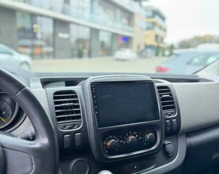 Серый Рено Трафик, объемом двигателя 1.6 л и пробегом 265 тыс. км за 15800 $, фото 9 на Automoto.ua