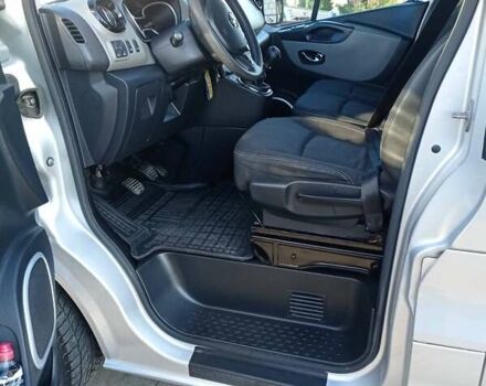 Сірий Рено Трафік, об'ємом двигуна 1.6 л та пробігом 290 тис. км за 15000 $, фото 8 на Automoto.ua