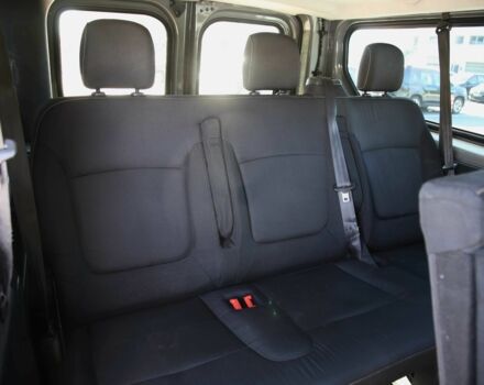 Серый Рено Трафик, объемом двигателя 1.6 л и пробегом 231 тыс. км за 13600 $, фото 7 на Automoto.ua