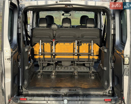 Серый Рено Трафик, объемом двигателя 1.6 л и пробегом 297 тыс. км за 13800 $, фото 16 на Automoto.ua