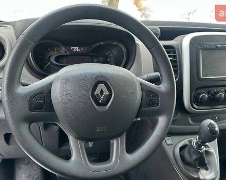 Серый Рено Трафик, объемом двигателя 1.6 л и пробегом 245 тыс. км за 15800 $, фото 7 на Automoto.ua