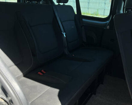 Серый Рено Трафик, объемом двигателя 1.6 л и пробегом 318 тыс. км за 16500 $, фото 18 на Automoto.ua