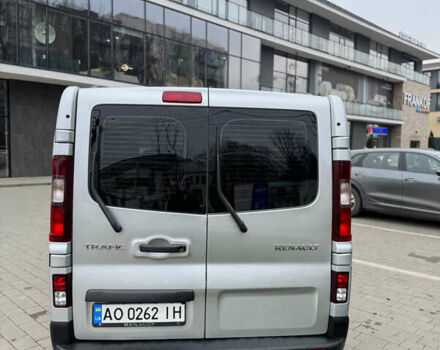 Серый Рено Трафик, объемом двигателя 1.6 л и пробегом 265 тыс. км за 15800 $, фото 4 на Automoto.ua