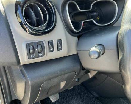 Серый Рено Трафик, объемом двигателя 1.6 л и пробегом 318 тыс. км за 16500 $, фото 23 на Automoto.ua