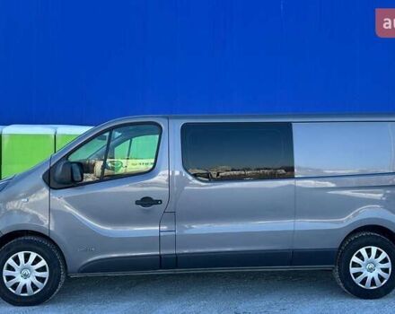 Серый Рено Трафик, объемом двигателя 1.6 л и пробегом 180 тыс. км за 16200 $, фото 2 на Automoto.ua