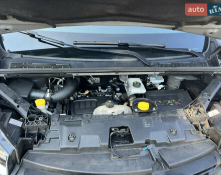 Серый Рено Трафик, объемом двигателя 1.6 л и пробегом 231 тыс. км за 16222 $, фото 24 на Automoto.ua