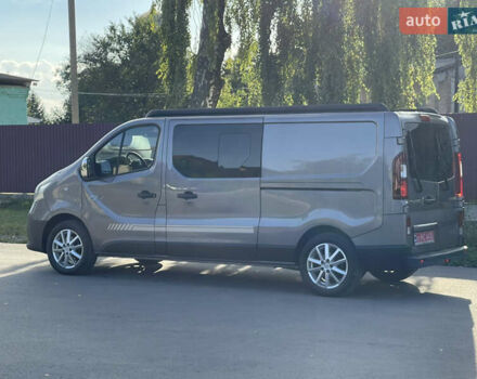 Серый Рено Трафик, объемом двигателя 1.6 л и пробегом 204 тыс. км за 15999 $, фото 4 на Automoto.ua