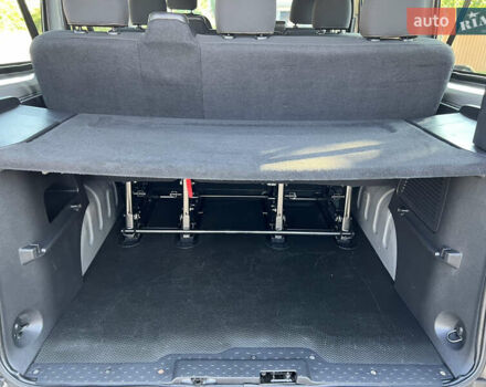 Серый Рено Трафик, объемом двигателя 1.6 л и пробегом 231 тыс. км за 16222 $, фото 21 на Automoto.ua