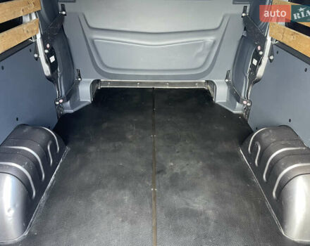 Серый Рено Трафик, объемом двигателя 1.6 л и пробегом 204 тыс. км за 15999 $, фото 36 на Automoto.ua