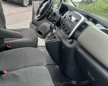 Серый Рено Трафик, объемом двигателя 1.6 л и пробегом 220 тыс. км за 14099 $, фото 15 на Automoto.ua