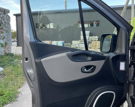 Серый Рено Трафик, объемом двигателя 1.6 л и пробегом 204 тыс. км за 15999 $, фото 23 на Automoto.ua