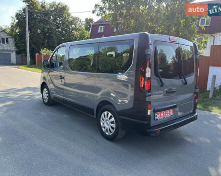 Серый Рено Трафик, объемом двигателя 1.6 л и пробегом 231 тыс. км за 16222 $, фото 5 на Automoto.ua