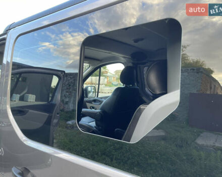 Серый Рено Трафик, объемом двигателя 1.6 л и пробегом 204 тыс. км за 15999 $, фото 30 на Automoto.ua