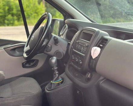 Сірий Рено Трафік, об'ємом двигуна 1.6 л та пробігом 204 тис. км за 16700 $, фото 4 на Automoto.ua