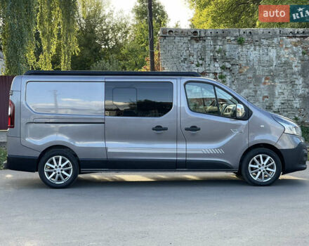 Серый Рено Трафик, объемом двигателя 1.6 л и пробегом 204 тыс. км за 15999 $, фото 10 на Automoto.ua