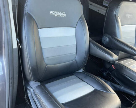 Серый Рено Трафик, объемом двигателя 1.6 л и пробегом 204 тыс. км за 15999 $, фото 45 на Automoto.ua