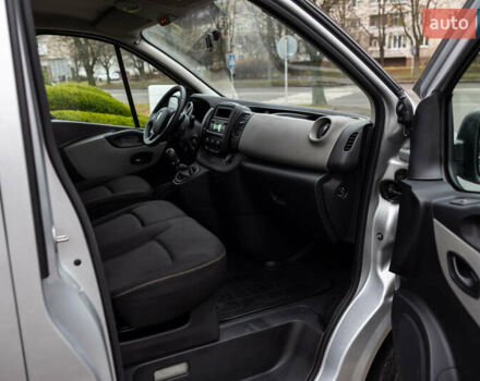 Серый Рено Трафик, объемом двигателя 1.6 л и пробегом 237 тыс. км за 16800 $, фото 37 на Automoto.ua