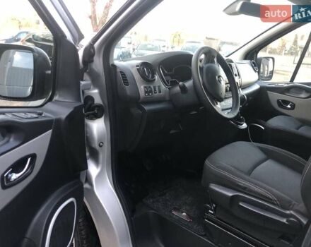 Серый Рено Трафик, объемом двигателя 1.6 л и пробегом 192 тыс. км за 15950 $, фото 7 на Automoto.ua