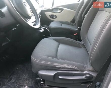 Серый Рено Трафик, объемом двигателя 1.6 л и пробегом 192 тыс. км за 15950 $, фото 9 на Automoto.ua