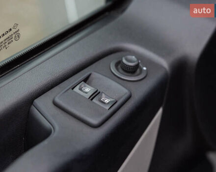 Серый Рено Трафик, объемом двигателя 1.6 л и пробегом 237 тыс. км за 16800 $, фото 19 на Automoto.ua