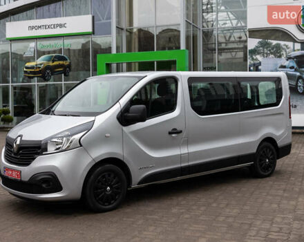 Серый Рено Трафик, объемом двигателя 1.6 л и пробегом 237 тыс. км за 16800 $, фото 2 на Automoto.ua