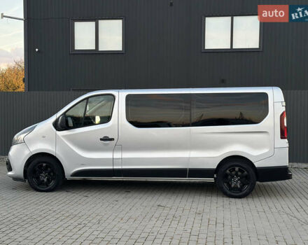 Серый Рено Трафик, объемом двигателя 1.6 л и пробегом 248 тыс. км за 20000 $, фото 8 на Automoto.ua