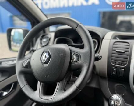 Серый Рено Трафик, объемом двигателя 1.6 л и пробегом 280 тыс. км за 16500 $, фото 12 на Automoto.ua