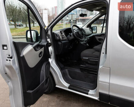 Серый Рено Трафик, объемом двигателя 1.6 л и пробегом 237 тыс. км за 16800 $, фото 13 на Automoto.ua