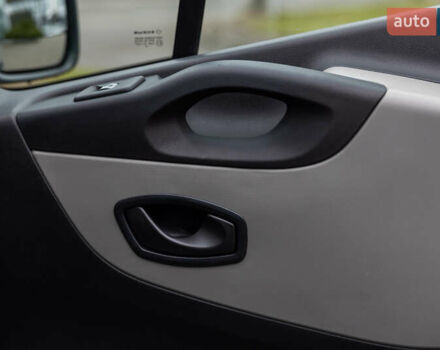 Серый Рено Трафик, объемом двигателя 1.6 л и пробегом 237 тыс. км за 16800 $, фото 42 на Automoto.ua