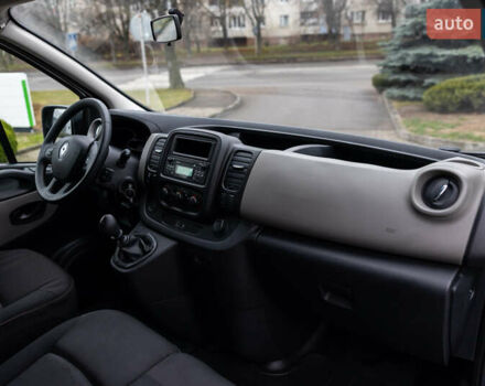 Серый Рено Трафик, объемом двигателя 1.6 л и пробегом 237 тыс. км за 16800 $, фото 40 на Automoto.ua