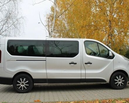 Серый Рено Трафик, объемом двигателя 1.6 л и пробегом 126 тыс. км за 10500 $, фото 3 на Automoto.ua