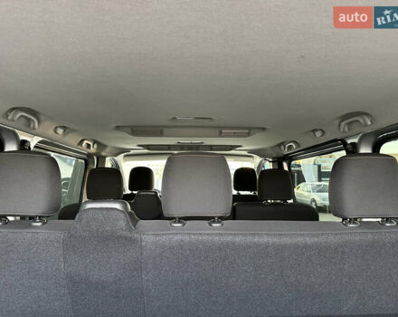 Серый Рено Трафик, объемом двигателя 1.6 л и пробегом 248 тыс. км за 20000 $, фото 14 на Automoto.ua