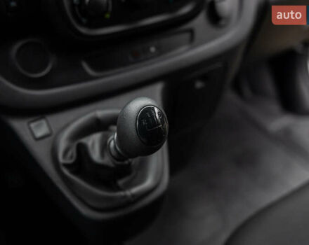 Серый Рено Трафик, объемом двигателя 1.6 л и пробегом 237 тыс. км за 16800 $, фото 34 на Automoto.ua