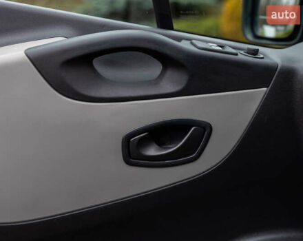 Серый Рено Трафик, объемом двигателя 1.6 л и пробегом 237 тыс. км за 16800 $, фото 18 на Automoto.ua