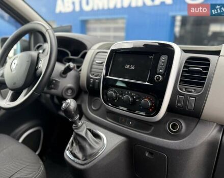 Серый Рено Трафик, объемом двигателя 1.6 л и пробегом 280 тыс. км за 16500 $, фото 11 на Automoto.ua